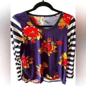 Lularoe navy small rose Lynnae with long striped sleeves.Such a cute top! NWT.